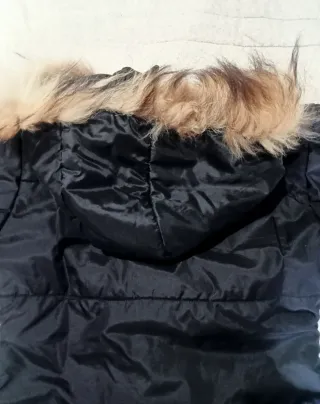 Giubbotto piumino con cappuccio