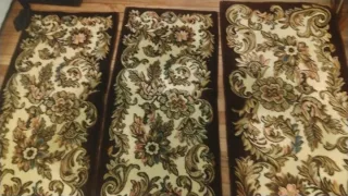 Set di 3 tappeti inediti con design floreale