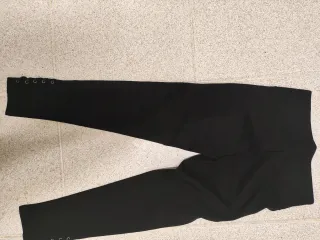 Mallas negras con cordones