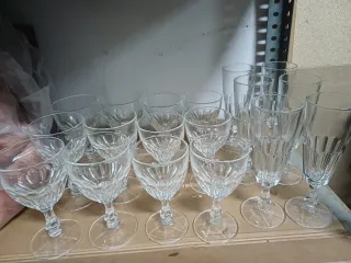 Set di 18 calici per acqua, vino e champagne