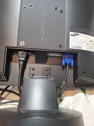 Pantalla Samsung SyncMaster 720v