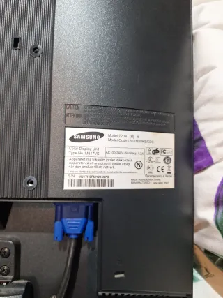 Pantalla Samsung SyncMaster 720v