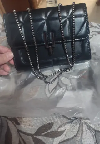 Bolso de hombro negro