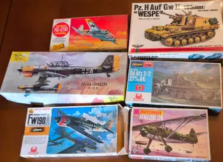 6 Vecchie Miniature di Aerei e Carri Armati della WWII