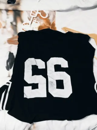 CAMISETA OVERSIZE NEGRA SPORT NUM. 95 BANDAS XL