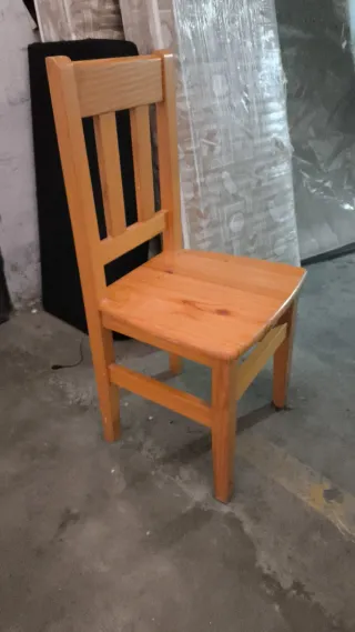 Sedie in legno color miele