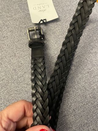 Cintura intrecciata in pelle da donna