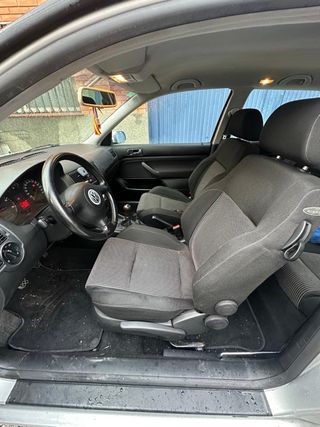 Volkswagen Golf 2002