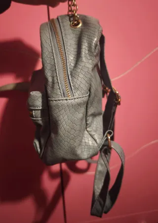 Zainetto con texture effetto pelle di serpente