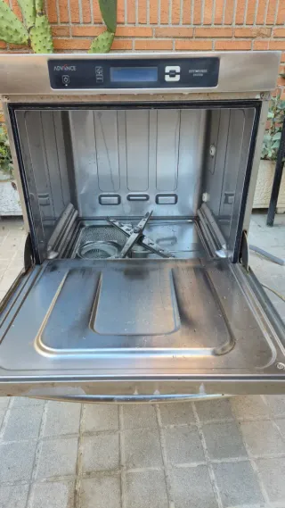 Lavavajillas Industrial Fagor Advance AD505