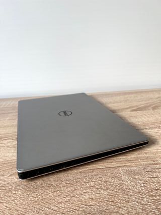 Dell XPS 13 9350 Ultrabook Premium
