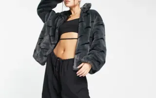 Chaqueta Nike Mujer Gris Rayas Negras