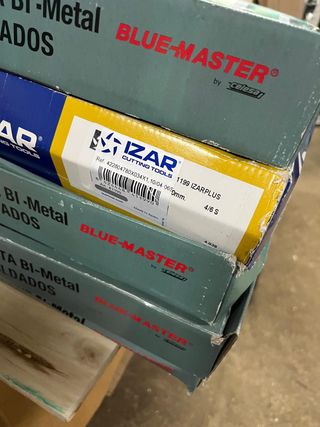 varias sierras de cinta