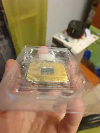 AMD Ryzen 5 1600 con ventola