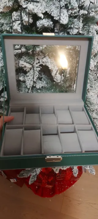 Scatola porta orologi verde con 12 scomparti