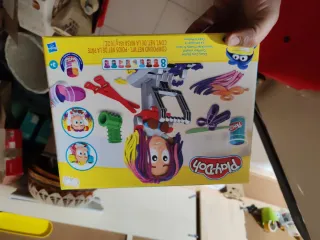 Play-Doh Parrucchiere Crazy Cuts Stylist