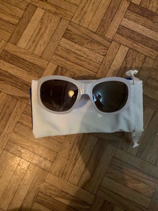Gafas de sol blancas