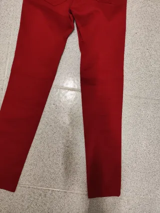 Pantalones rojos mujer cremalleras