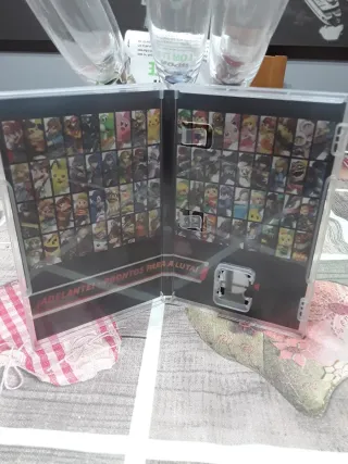 Scatola e copertina Super Smash Bros senza gioco