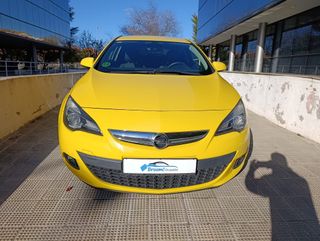 Opel Astra 2011