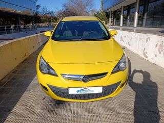 Opel Astra 2011