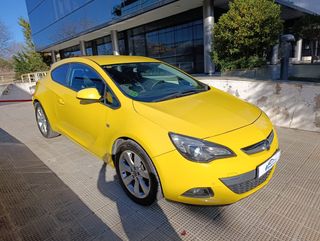 Opel Astra 2011