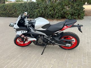 Aprilia RS457 Blanca y Negra