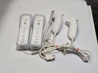 2 controller + 2 nunchuk bianco Wii con Motion
