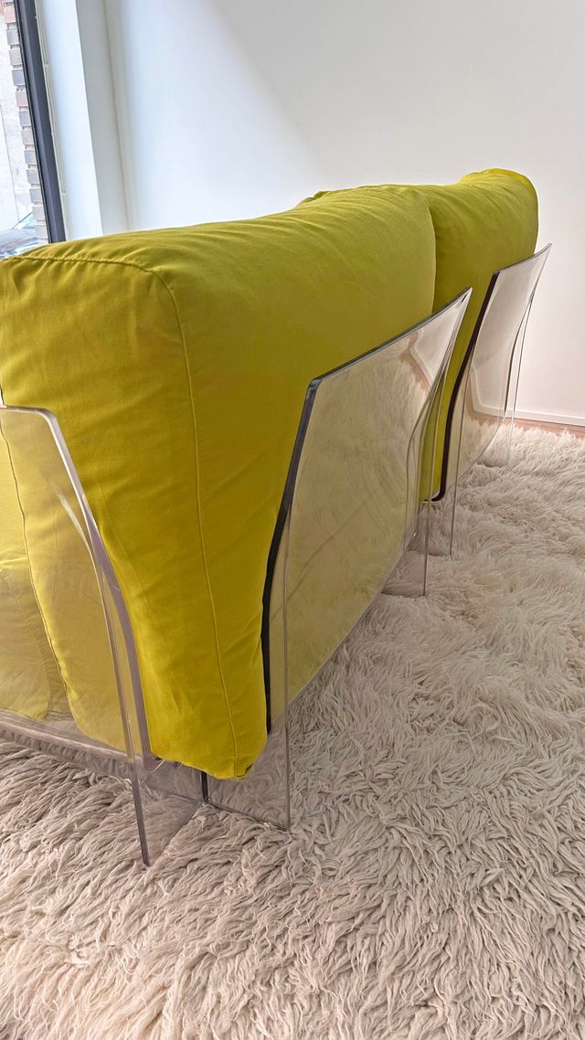 //ALQUILER// SOFÁ BIPLAZA “POP” DE KARTELL