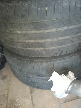 Llantas Mercedes 17 con neumáticos