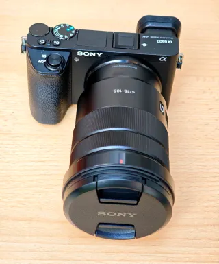 Obiettivo Sony SELP18105G E PZ 18-105mm F4 G OSS