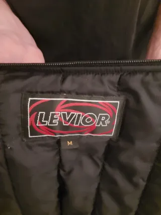 Chaqueta de moto LEVIOR negra