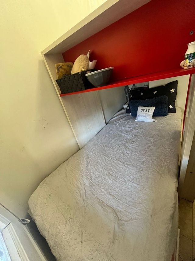 Cama litera con armario