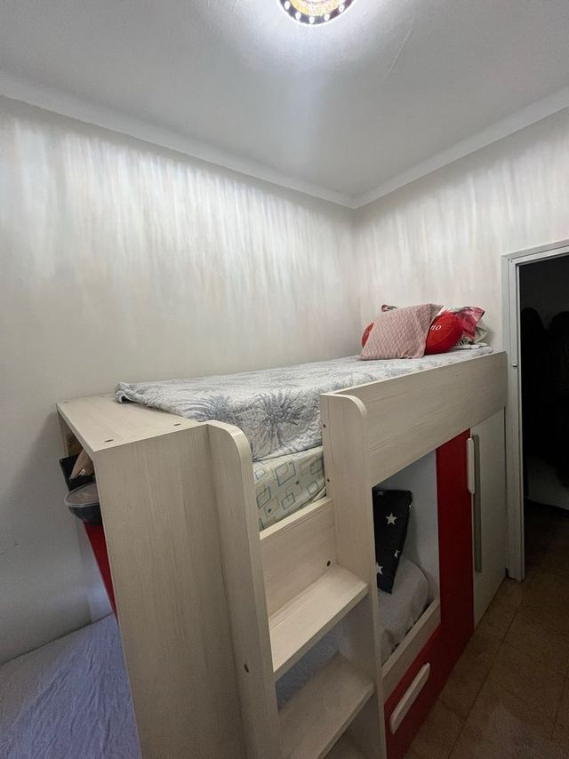 Cama litera con armario