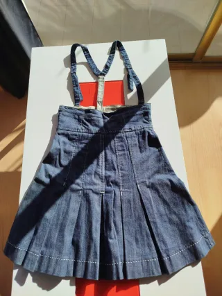 Falda vaquera con tirantes