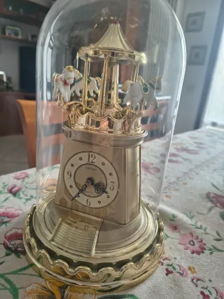 Orologio carillon cavalli dorato