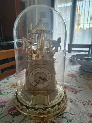 Orologio carillon cavalli dorato