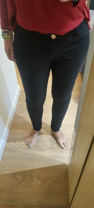 Pantalones negros ajustados