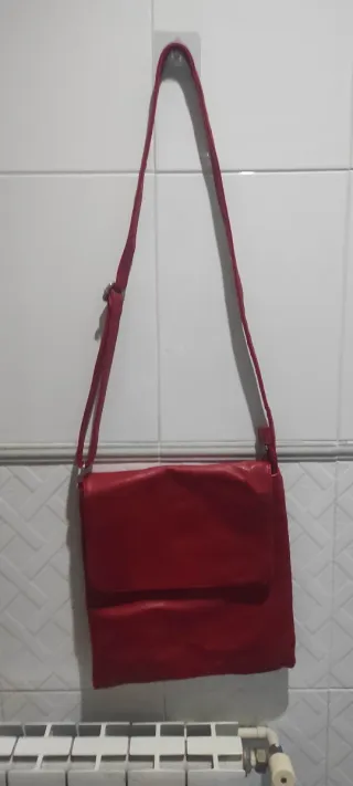 Lote 3 bolsos: marrón, rojo y amarillo (mochila)