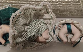 4 Bamboline Sopramobili Porcellana e Tessuto