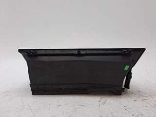 GUANTERA TOYOTA YARIS (6)