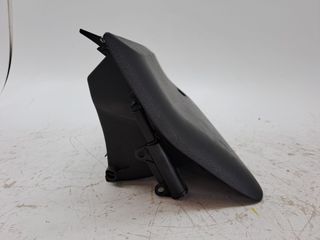 GUANTERA TOYOTA YARIS (6)