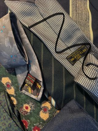 15 cravatte miste, 11 in pura seta