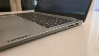 Portátil Lenovo IdeaPad 1 15ADA7 8GB RAM