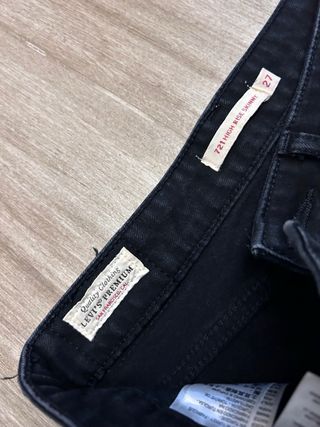 Pantalones Levis Negros