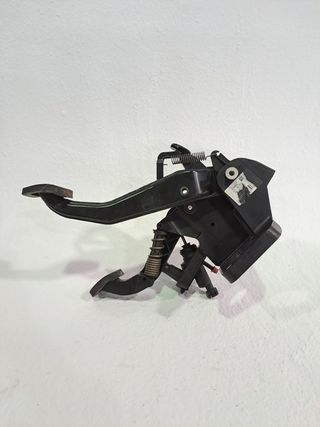 PEDAL EMBRAGUE MERCEDES-BENZ CLASE A (W169)