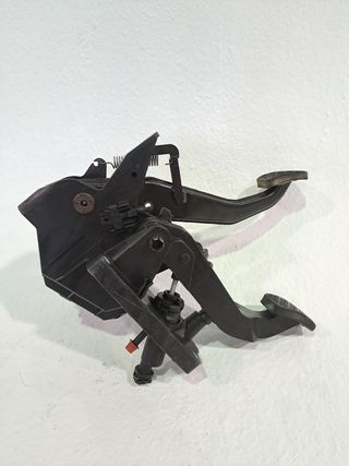 PEDAL EMBRAGUE MERCEDES-BENZ CLASE A (W169)