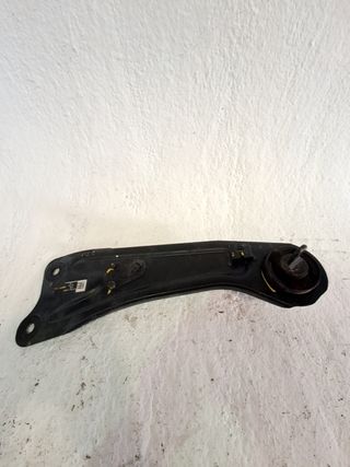 BRAZO SUSPENSION INFERIOR TRASERO IZQUIERDO HYUNDAI IONIQ (2)