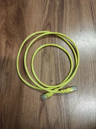 Cable de Red RJ45 Amarillo