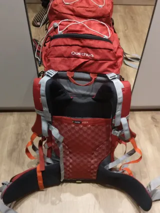 Mochila Quechua 60L Easyfit Roja